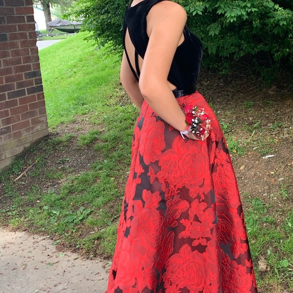 Prom Dress - Picture 5 of 7